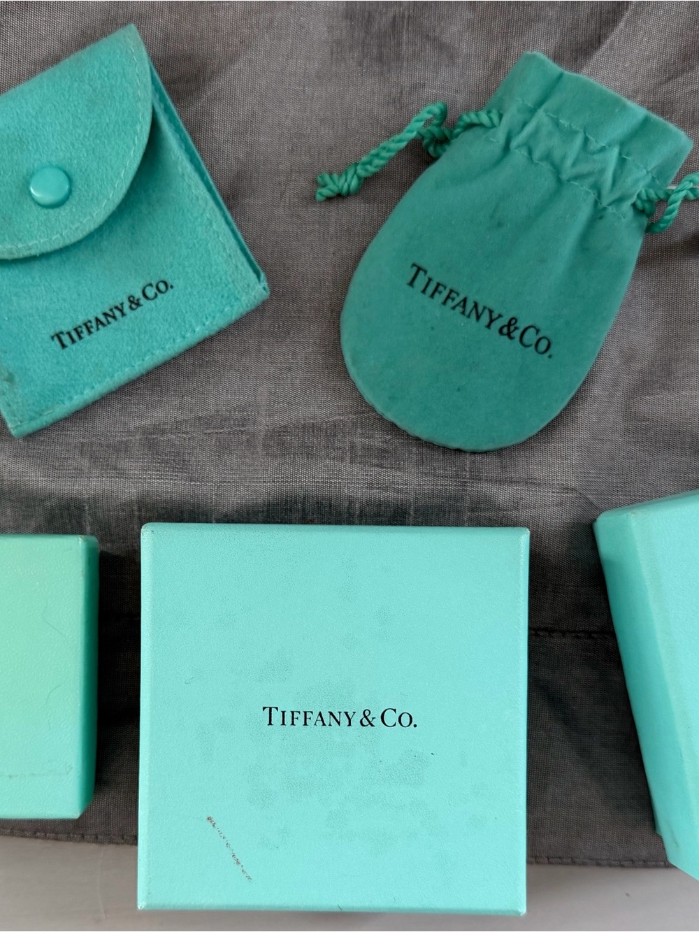 Tiffany & Co. Signature Blue Jewelry Boxes and Pouches - Picture 7 of 13